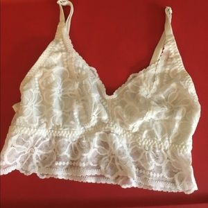 Victoria Secrets Brallete white XS pink VS